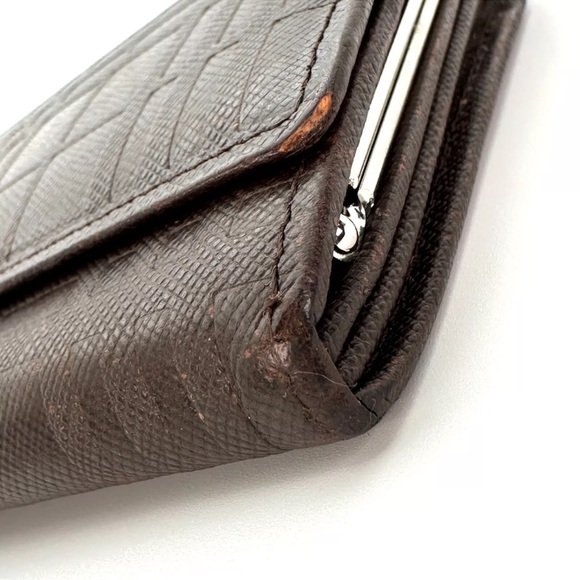 BURBERRY - GUC - KISSLOCK LONG WALLET - Picture 8 of 16